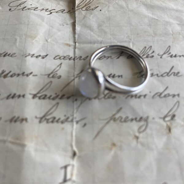 Bague en argent et pierre de lune – Image 2