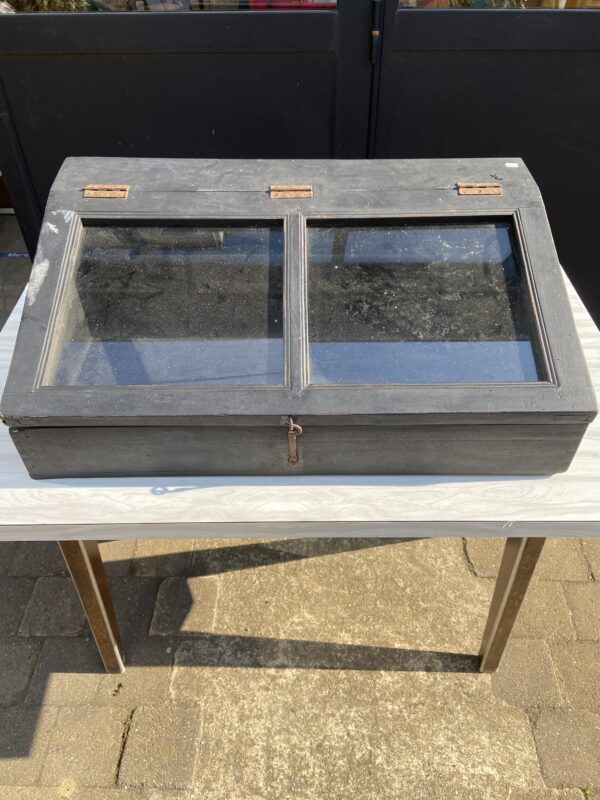 Vitrine a poser ancienne
