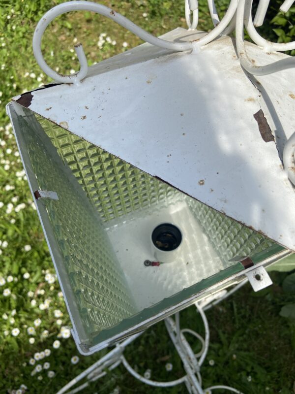 Lampadaire en fer forgé vintage – Image 4