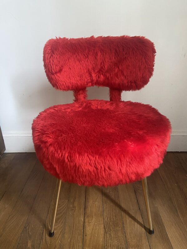 Chaise en moumoute rouge vintage – Image 4
