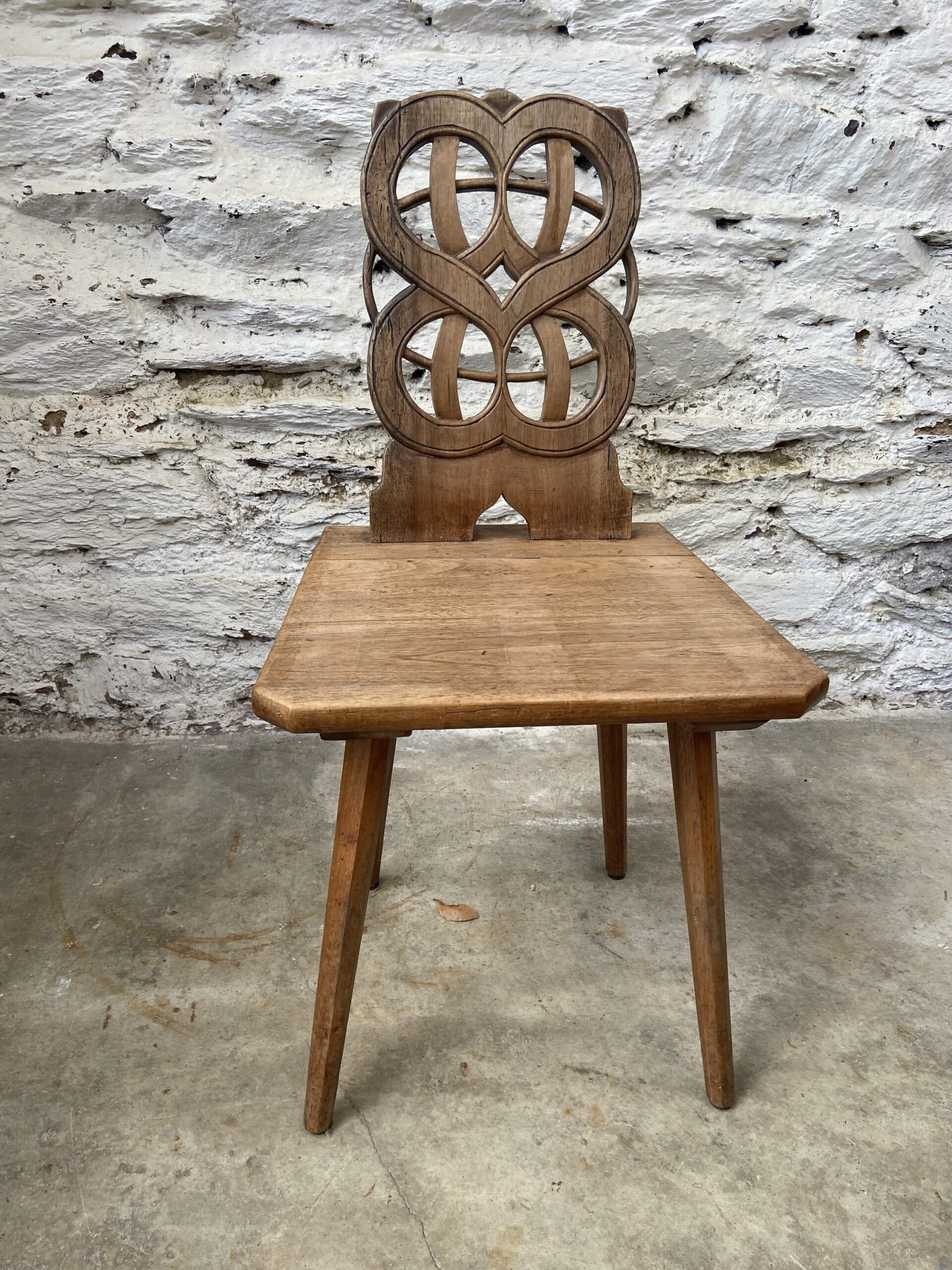 Chaise alsacienne ancienne