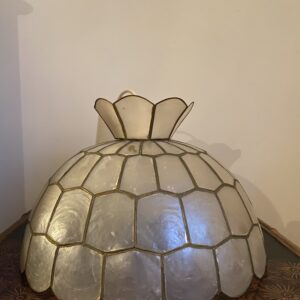 Lustre vintage en nacre