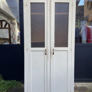 Armoire parisienne vintage