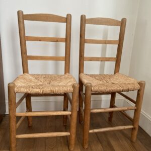 Paire de chaises paillées vintage