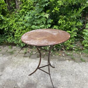 Table de jardin vintage