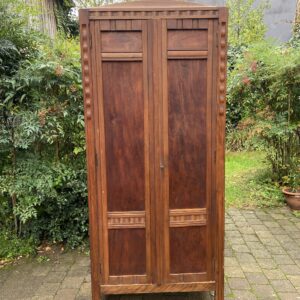 Armoire vintage des années 30